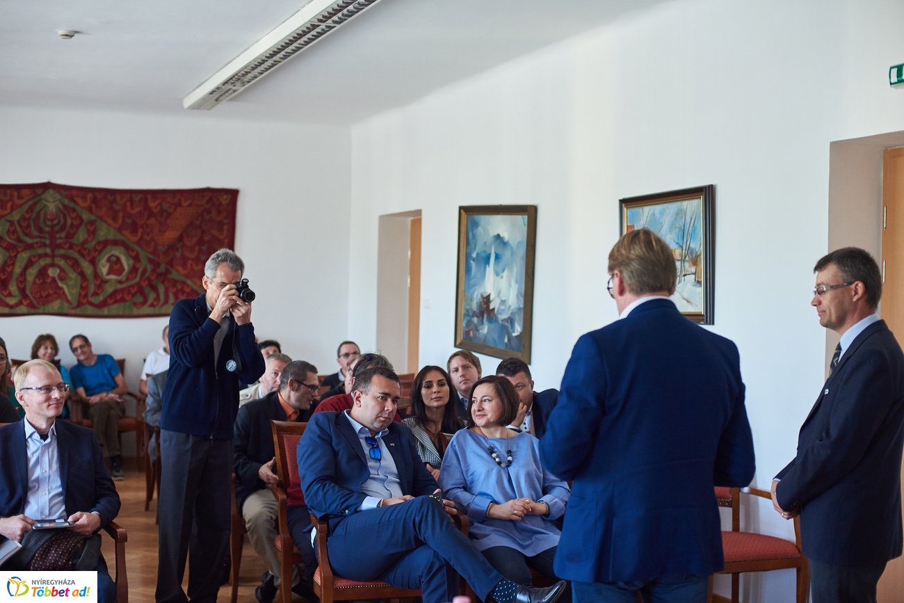 Kajaani digitális fotókiállítás megnyitó a múzeumban