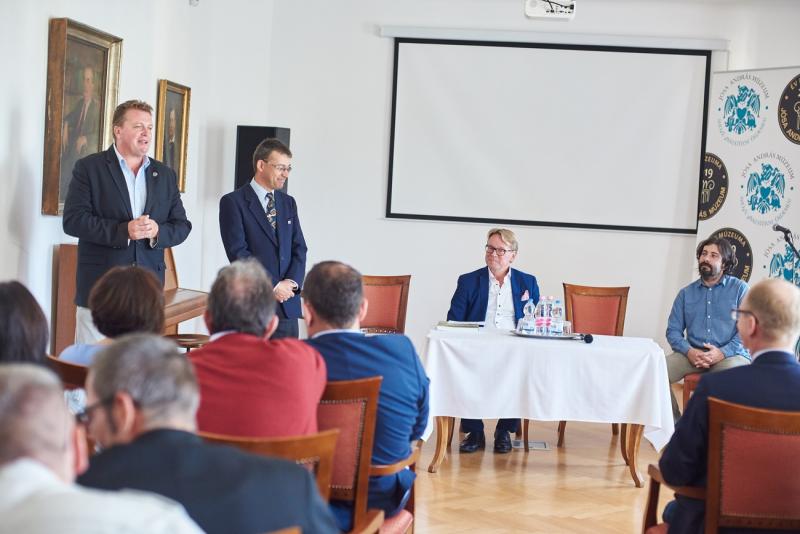 Kajaani digitális fotókiállítás megnyitó a múzeumban
