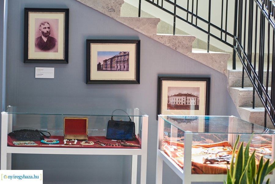 Kamara kiállítások a Kállay Házban