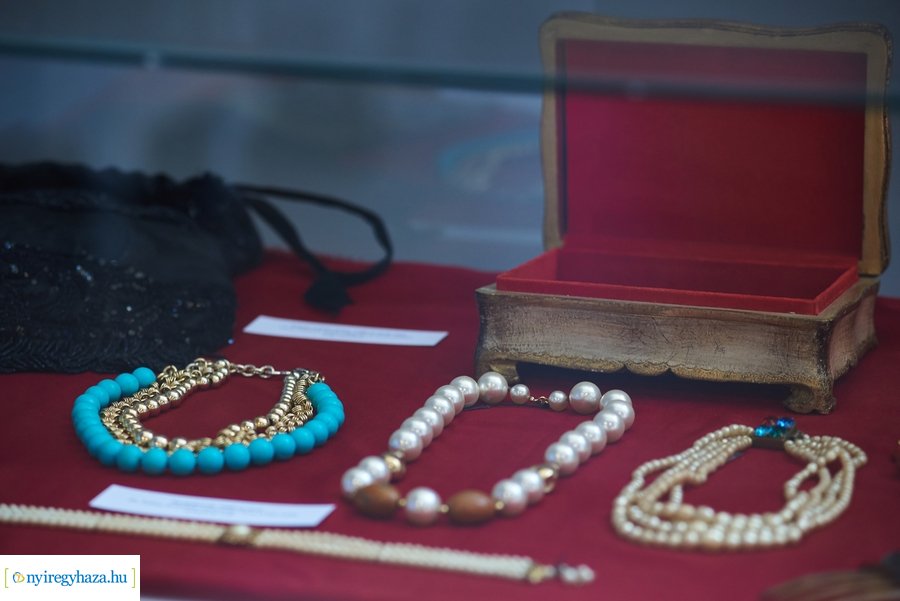 Kamara kiállítások a Kállay Házban