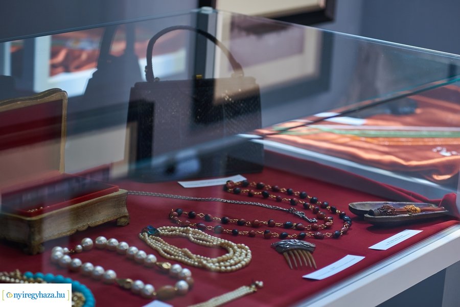 Kamara kiállítások a Kállay Házban