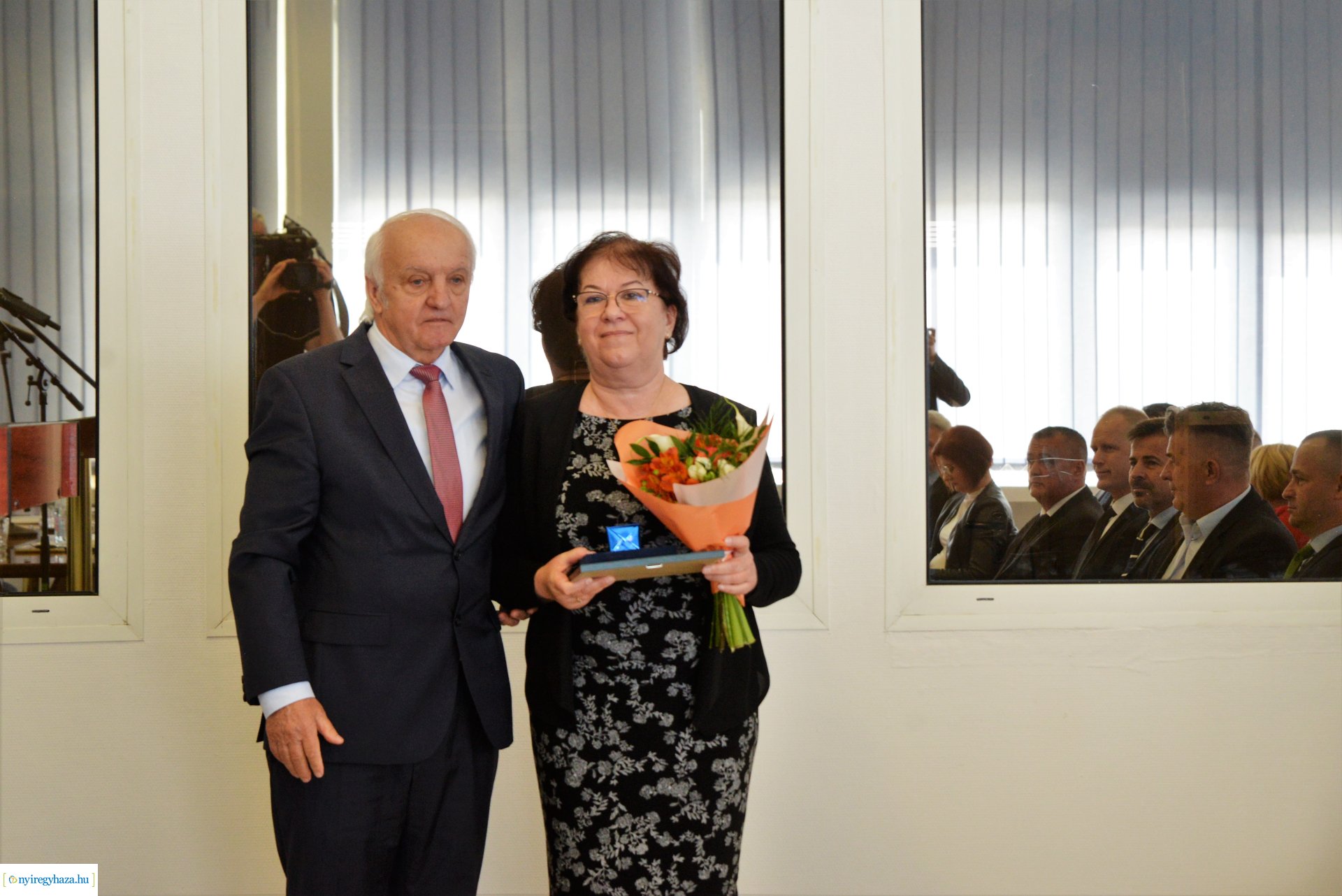 Kamarai kitüntetések és díjak átadása