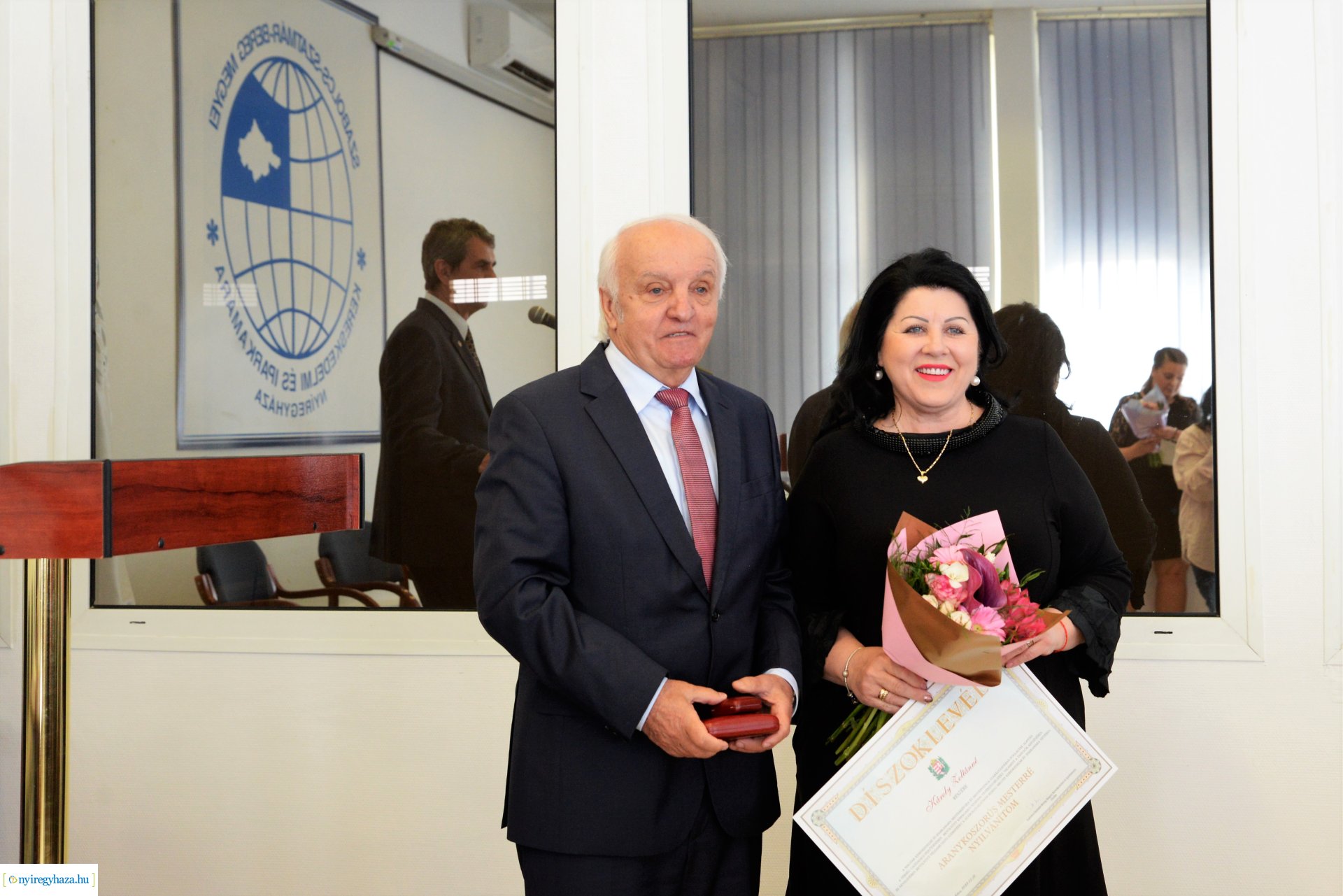 Kamarai kitüntetések és díjak átadása