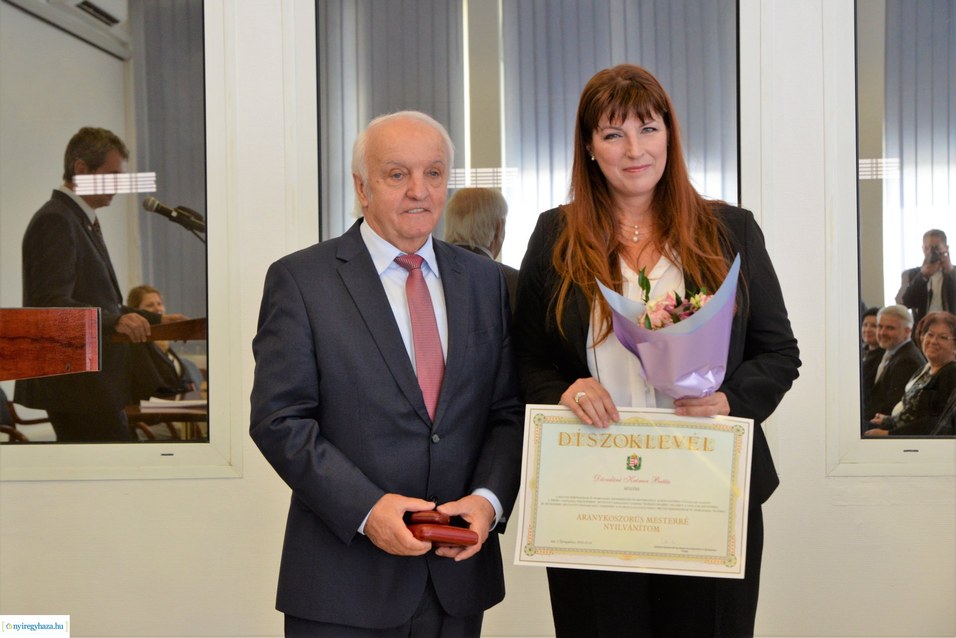 Kamarai kitüntetések és díjak átadása