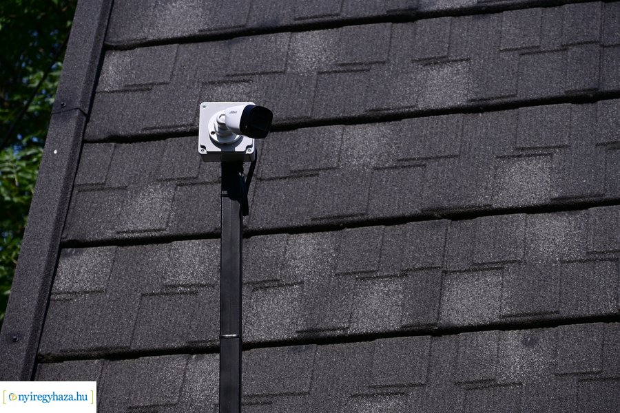 Kamerarendszer a borbányai temetőben