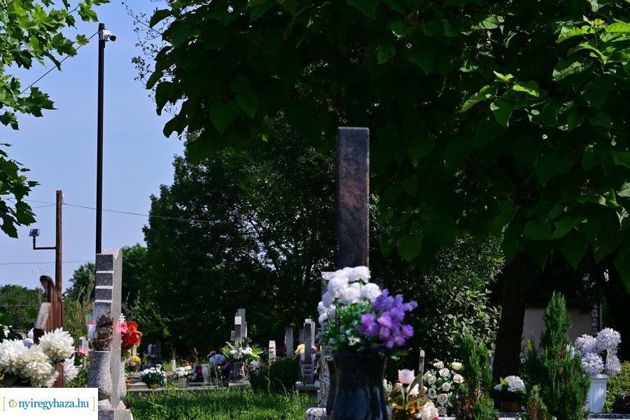 Kamerarendszer a borbányai temetőben