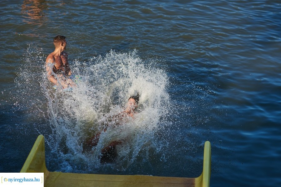 Kánikula a Tófürdőn