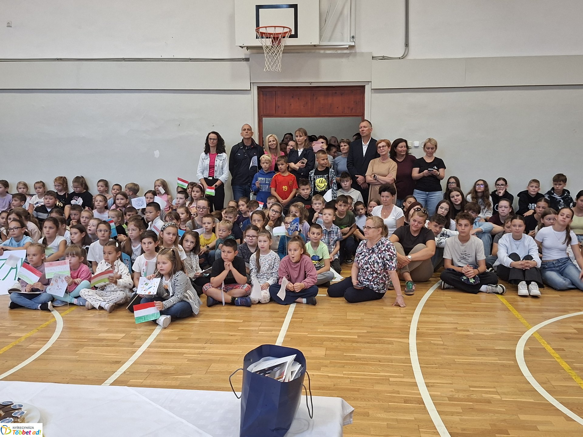 Kapu Tibor az Apáczaiban