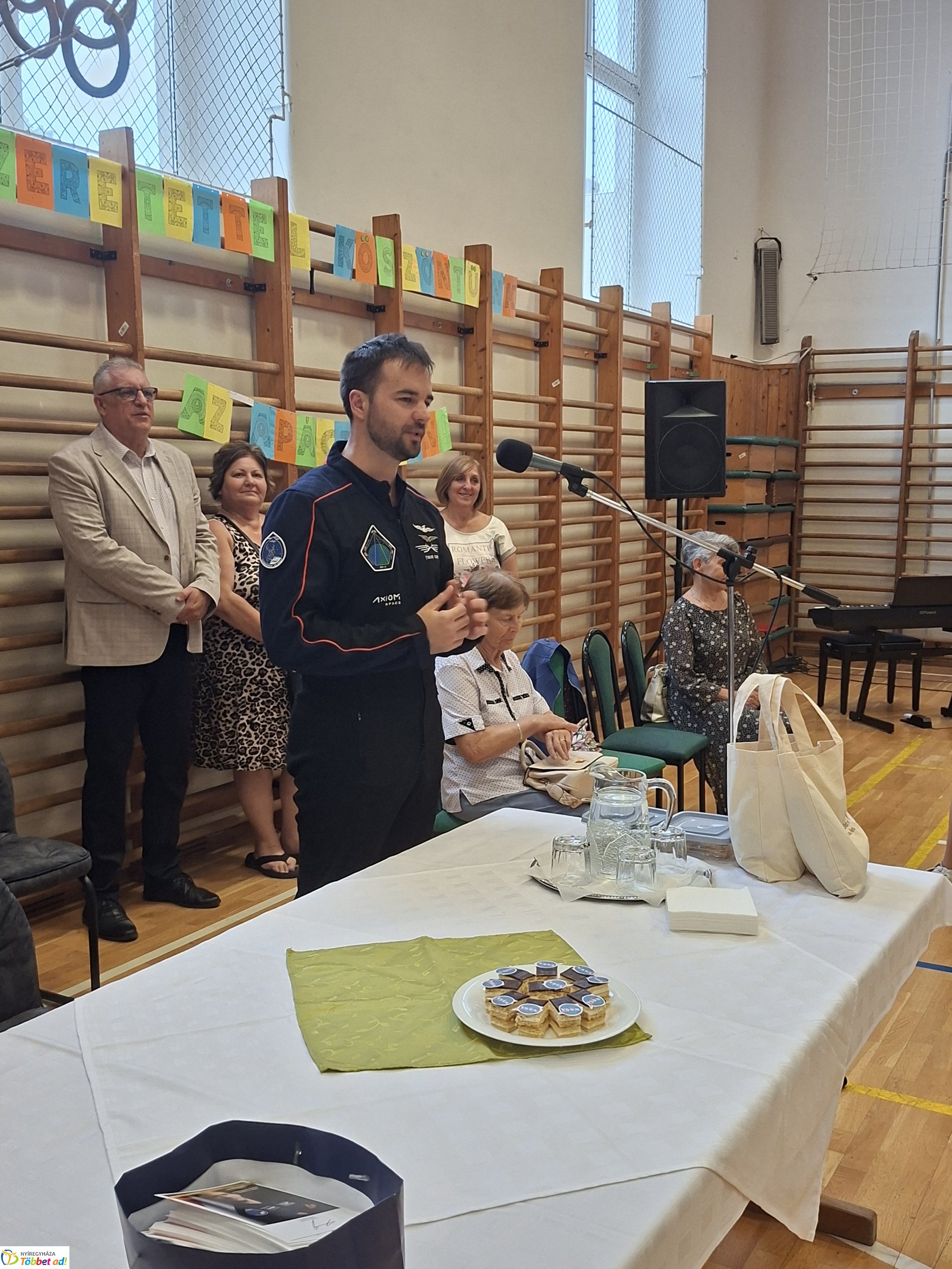 Kapu Tibor az Apáczaiban