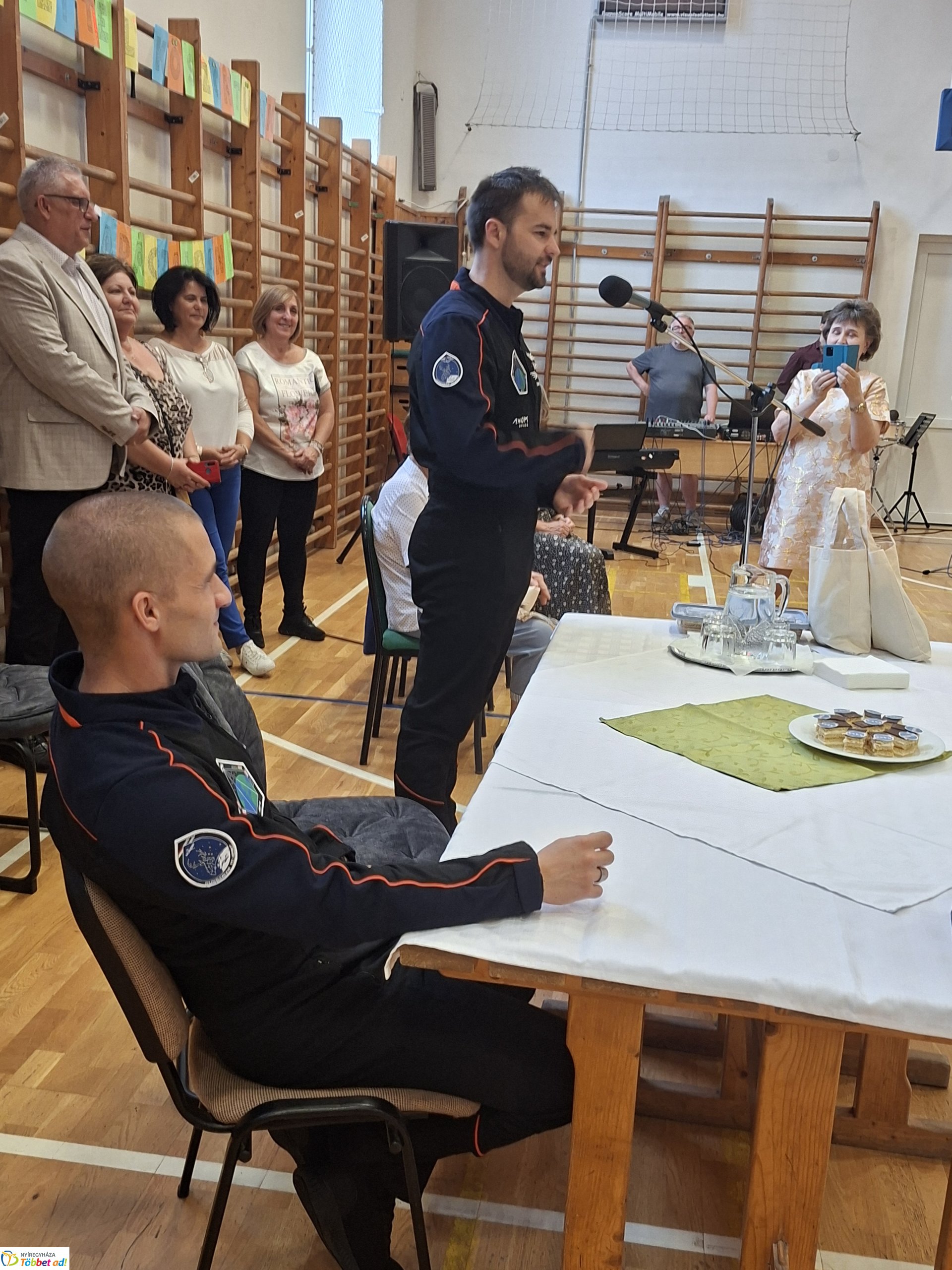 Kapu Tibor az Apáczaiban