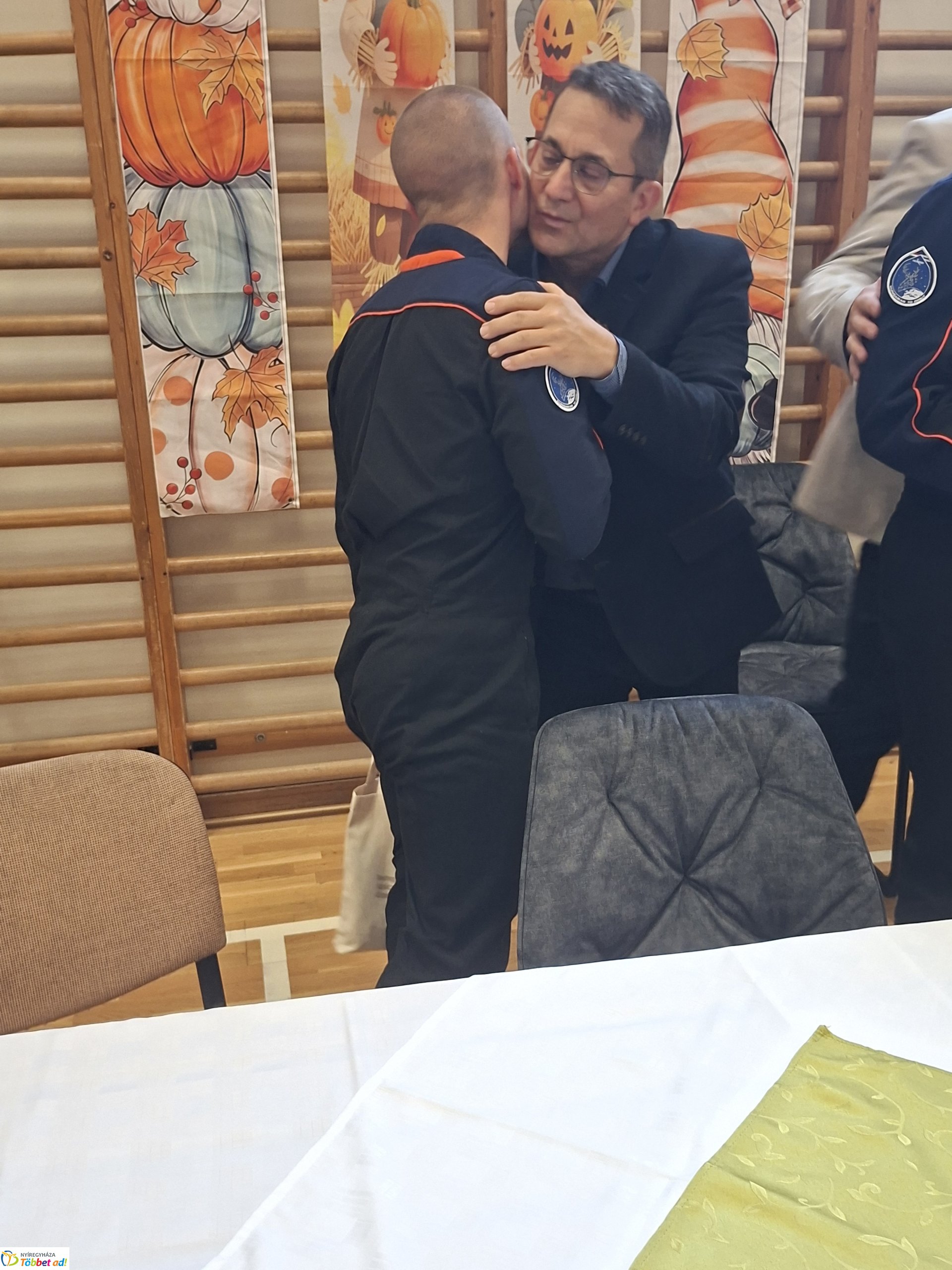 Kapu Tibor az Apáczaiban