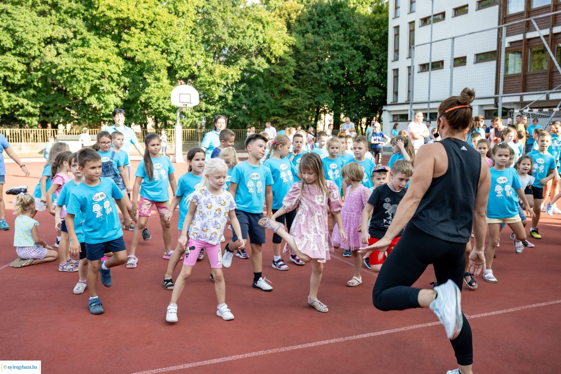 Kapunyitó a Szent Imrében