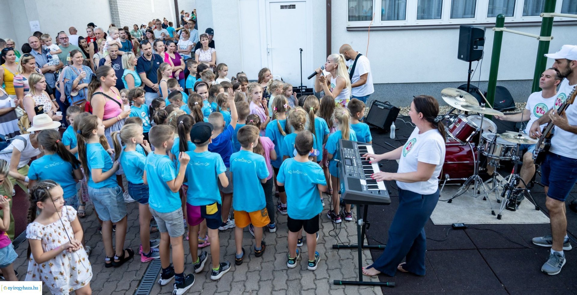 Kapunyitó a Szent Imrében