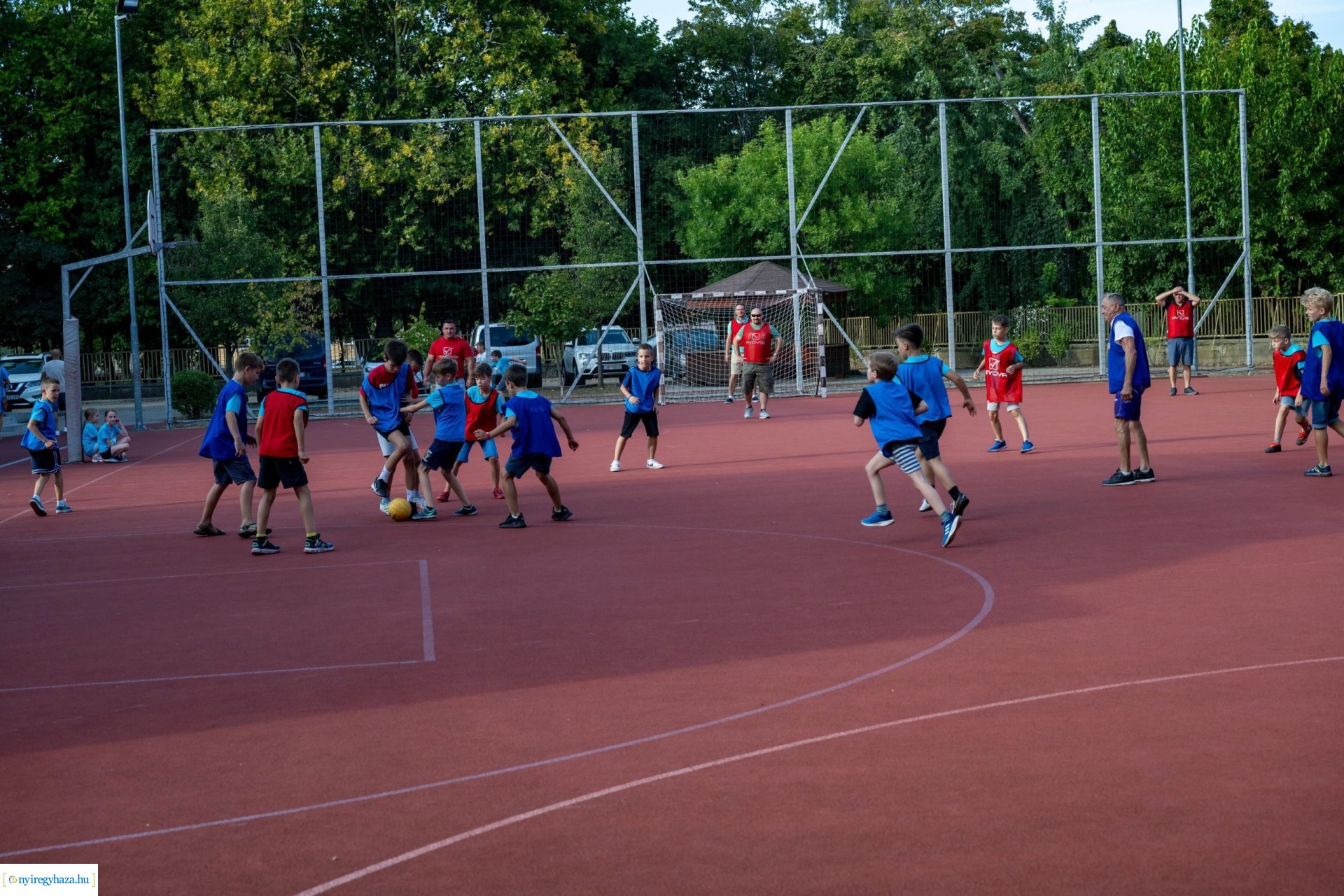 Kapunyitó a Szent Imrében