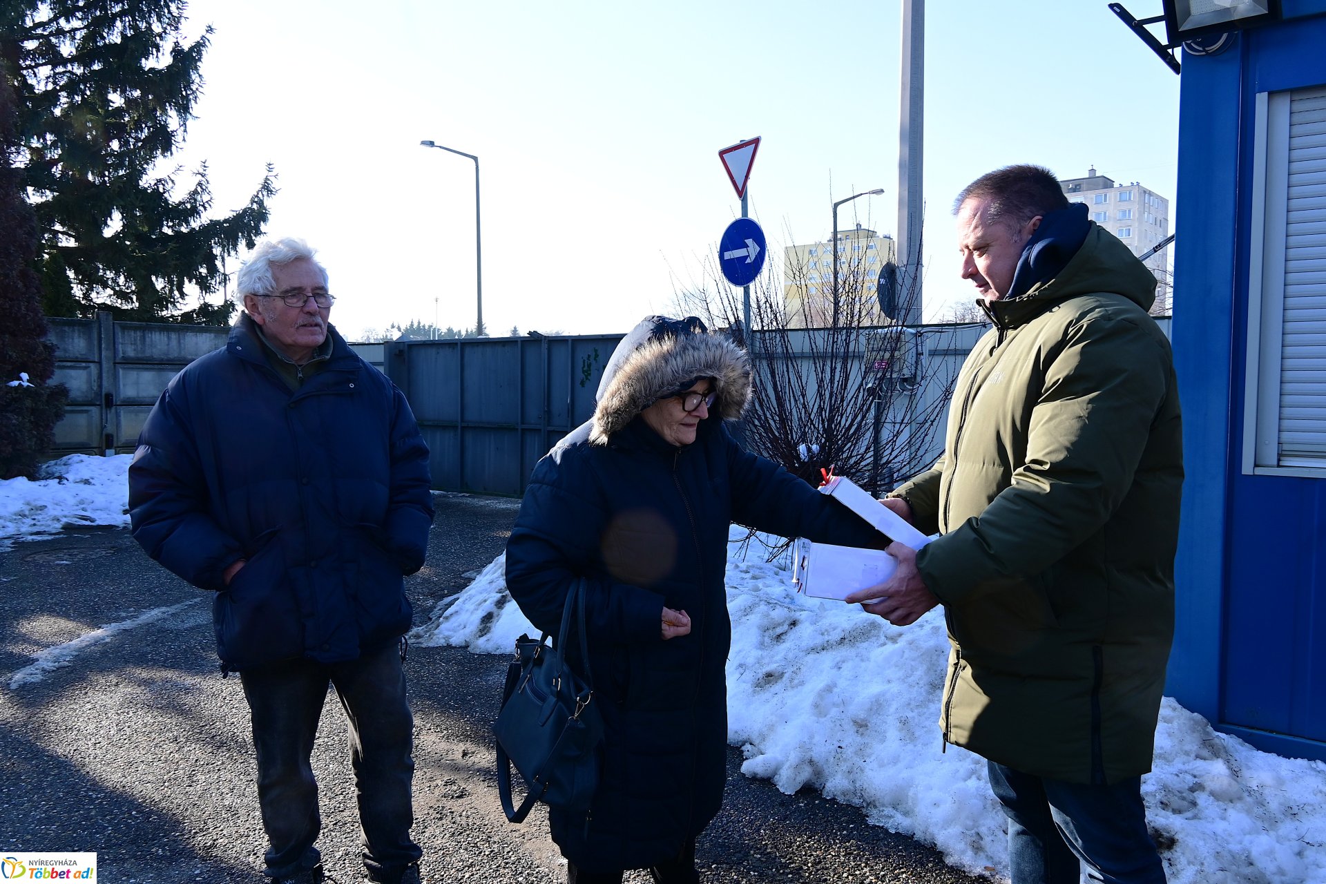 Karácsonyfáért ajándék - sorsolás a Korányi Frigyes utcai Hulladékudvarban