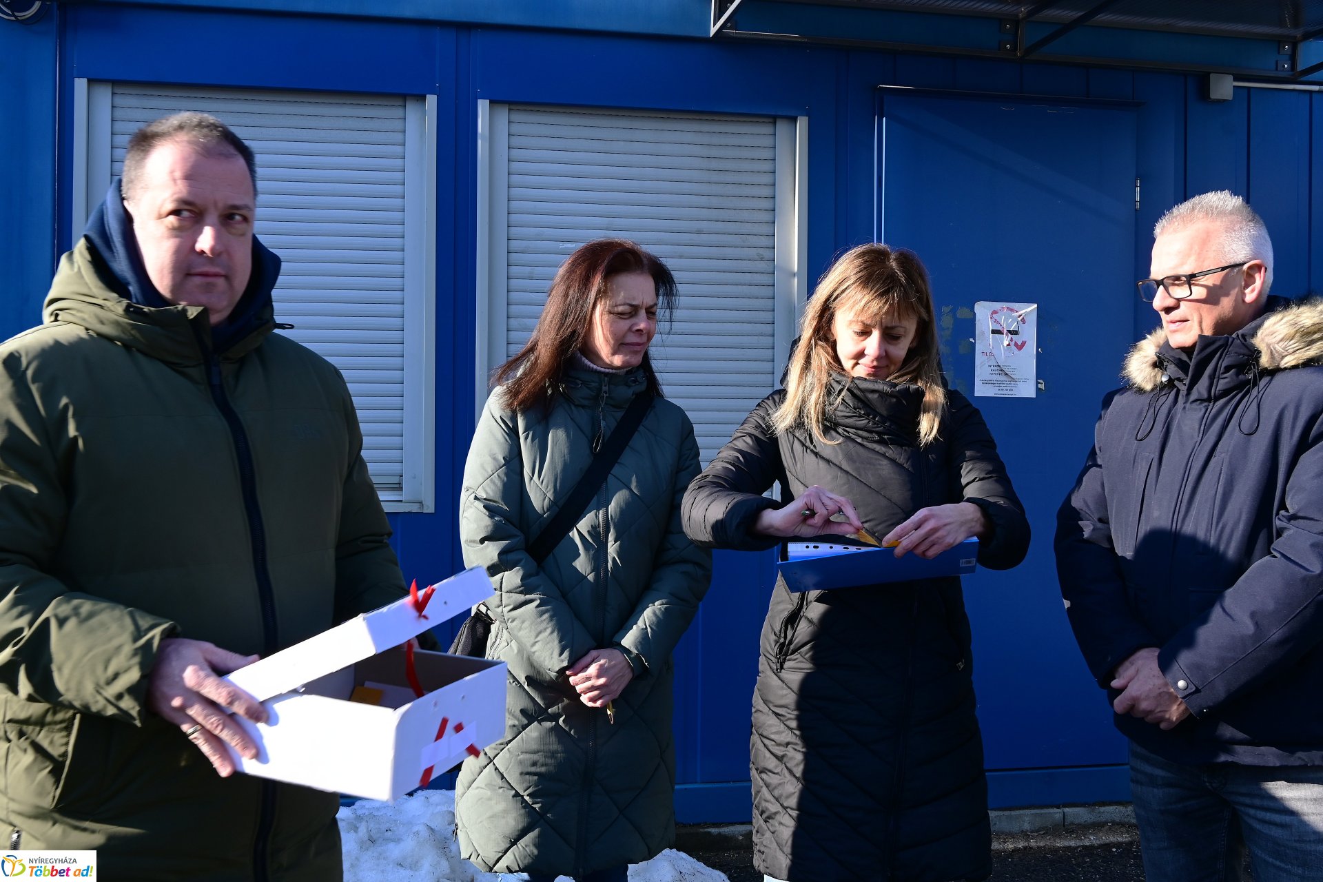 Karácsonyfáért ajándék - sorsolás a Korányi Frigyes utcai Hulladékudvarban