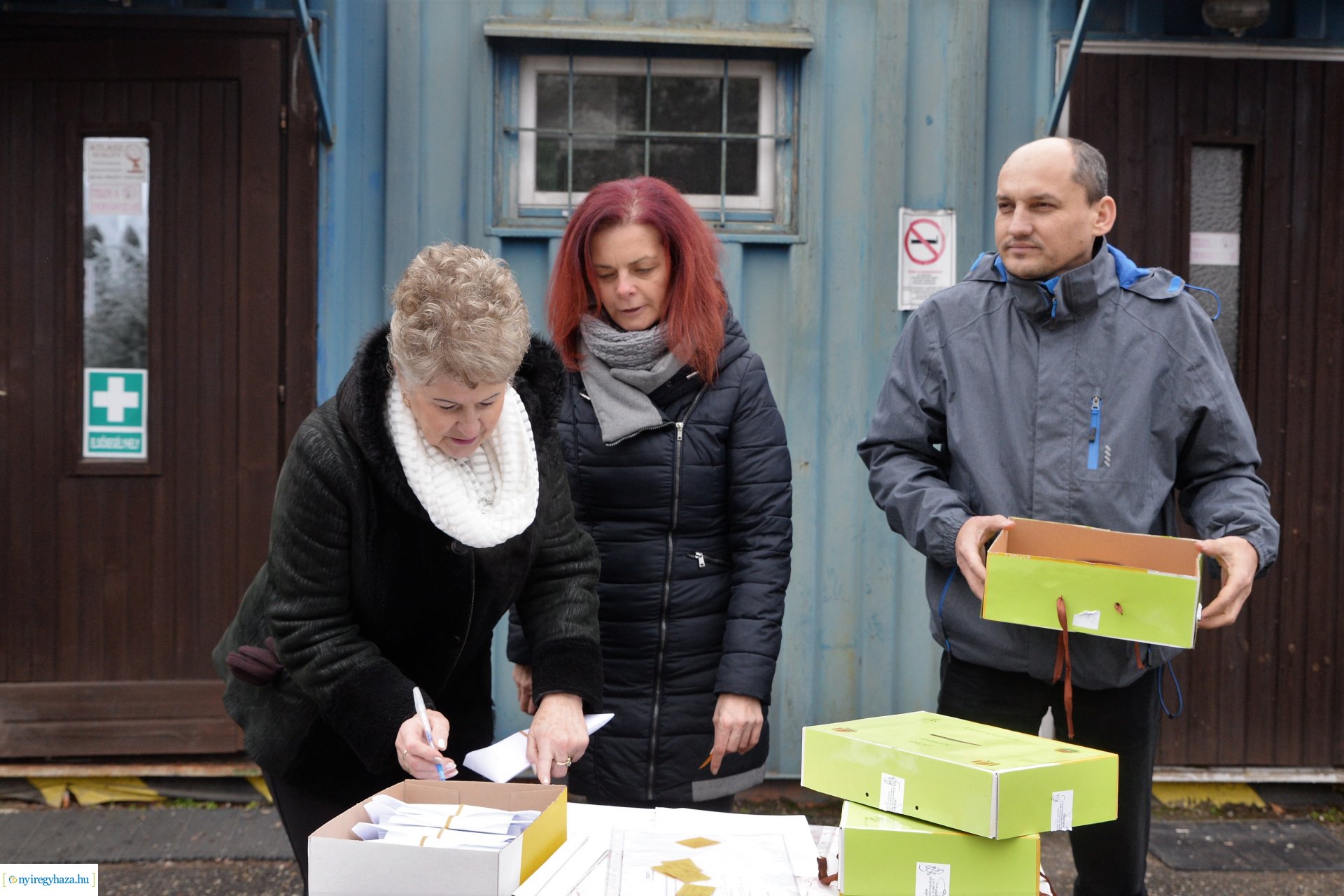 Karácsonyfáért ajándék - sorsolás 