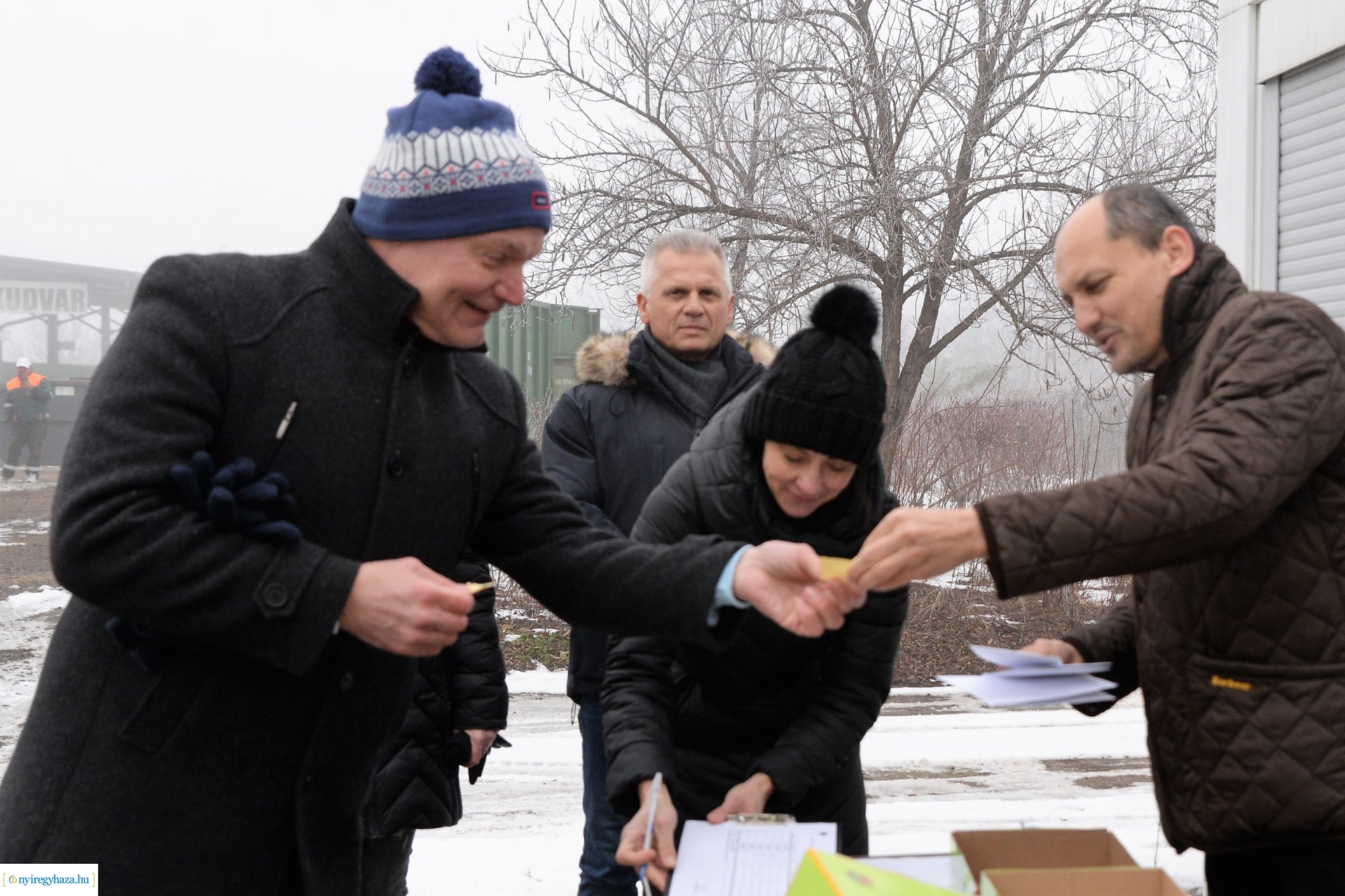 Karácsonyfáért ajándékot - kisorsolták a nyerteseket 