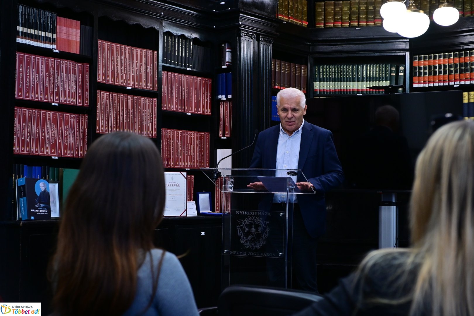 Karácsonyi ajándékcsomag nyíregyházi nyugdíjasoknak - 2025