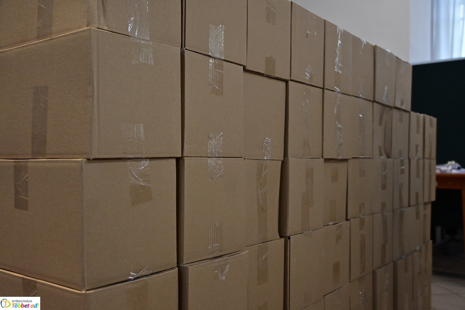 Karácsonyi csomagok átvétele a Városházán 2025