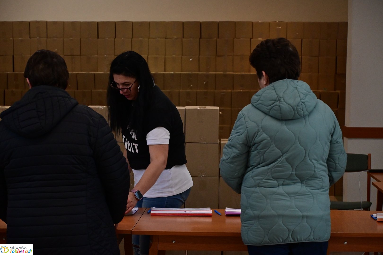 Karácsonyi csomagok átvétele a Városházán 2025