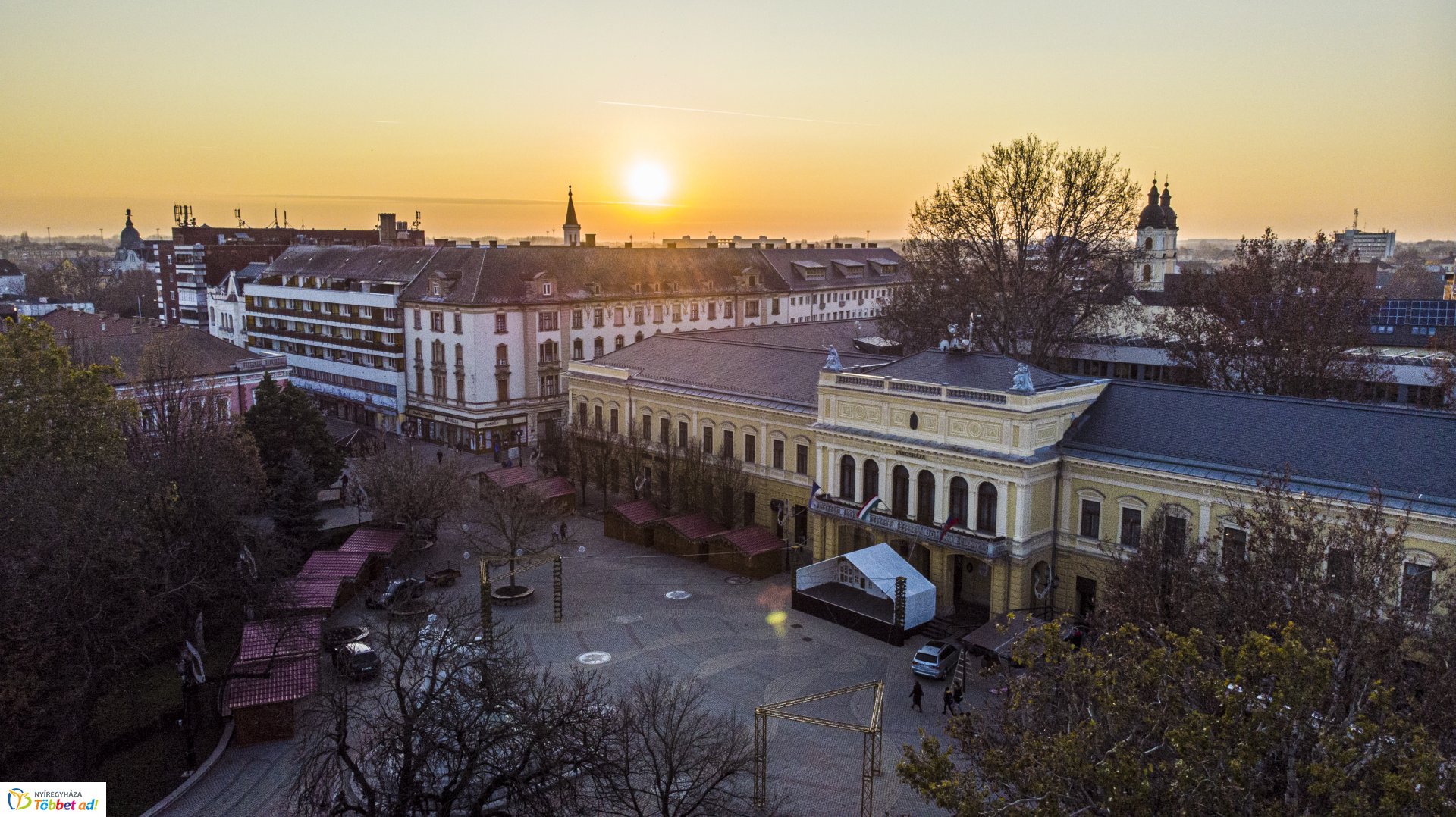 Karácsonyi előkészületek Nyíregyháza belvárosában