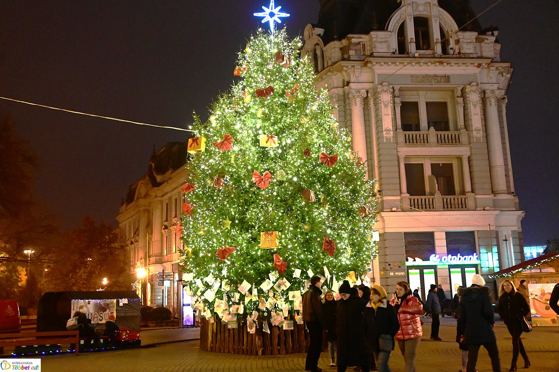 Karácsonyi Polip koncert Nyíregyháza főterén