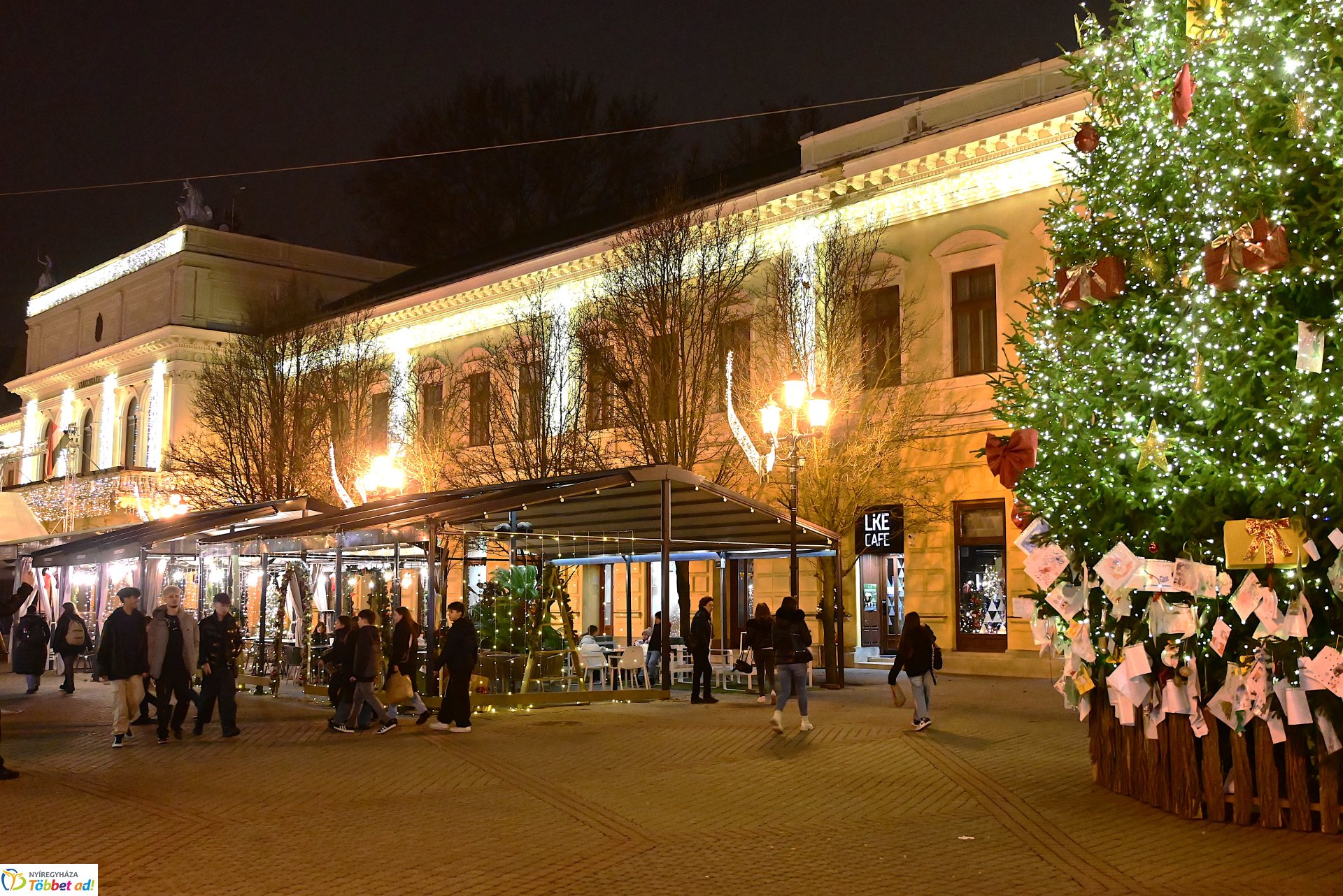 Karácsonyi Polip koncert Nyíregyháza főterén