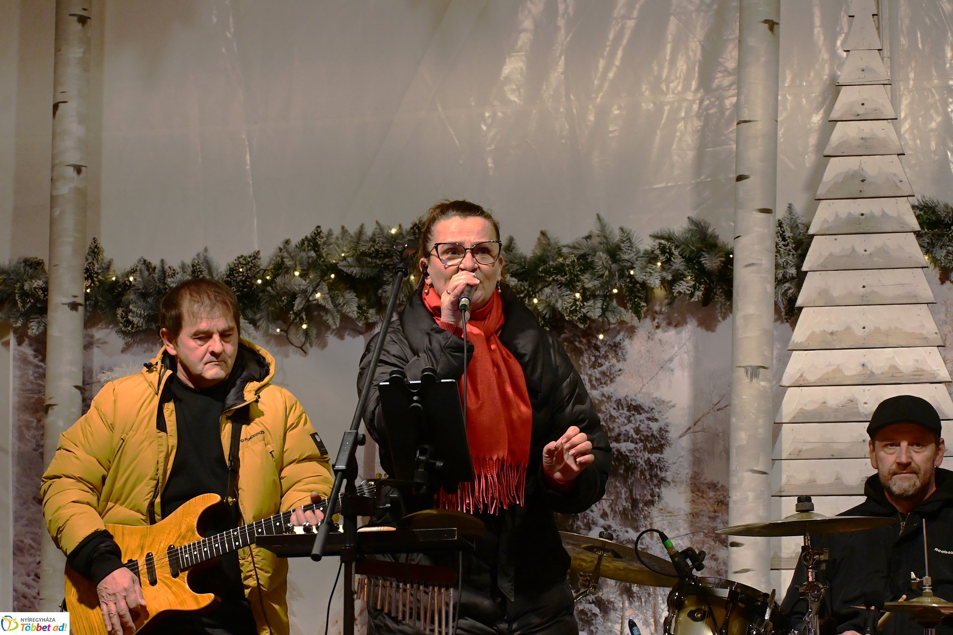 Karácsonyi Polip koncert Nyíregyháza főterén