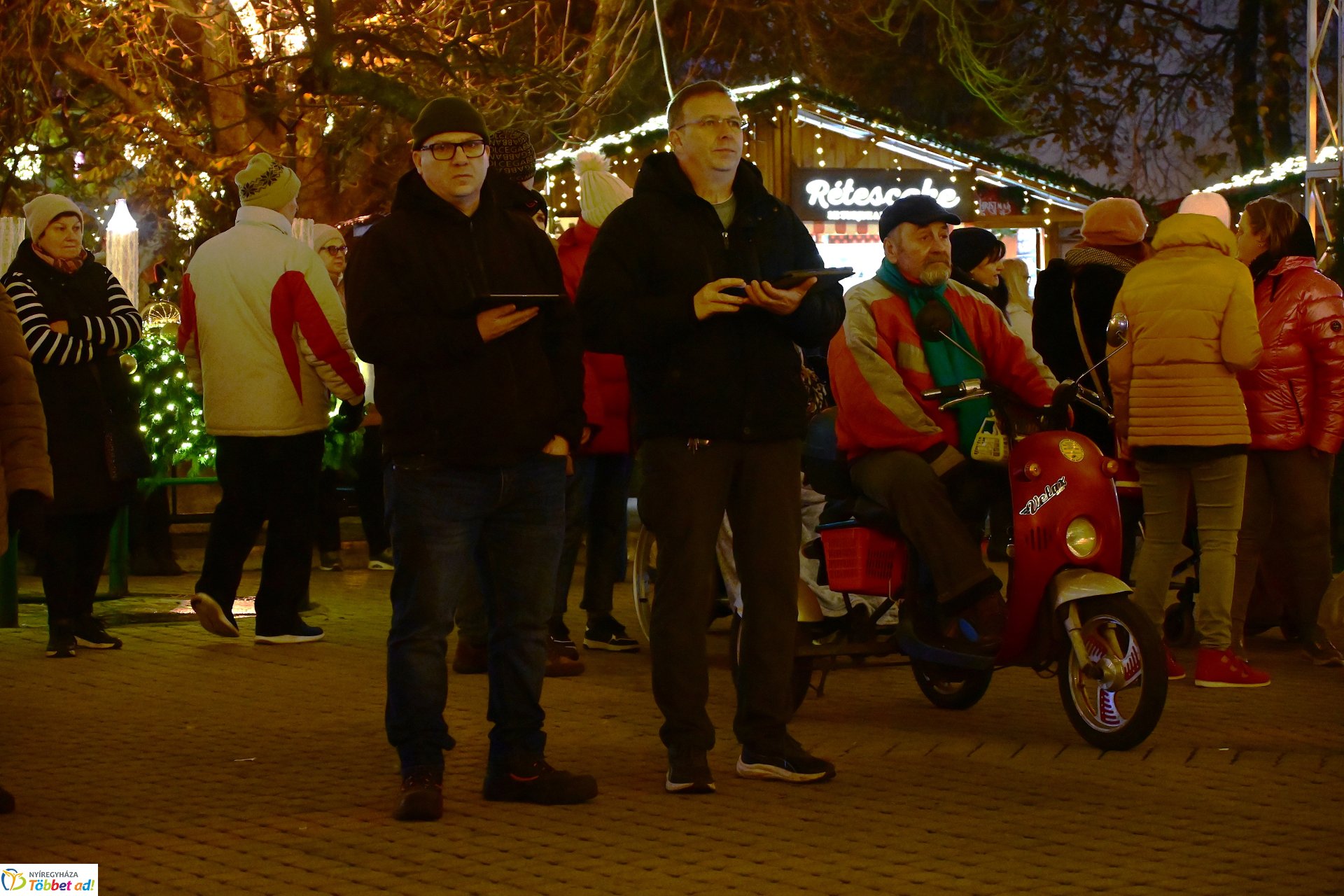 Karácsonyi Polip koncert Nyíregyháza főterén