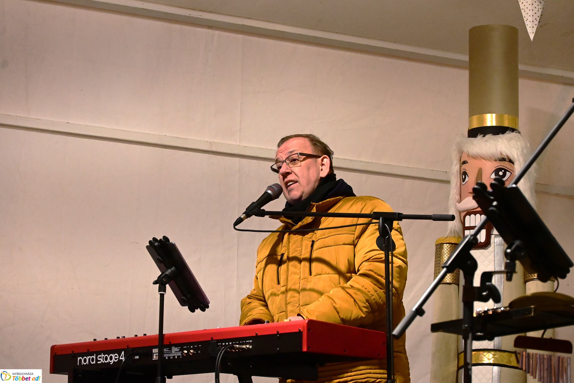 Karácsonyi Polip koncert Nyíregyháza főterén