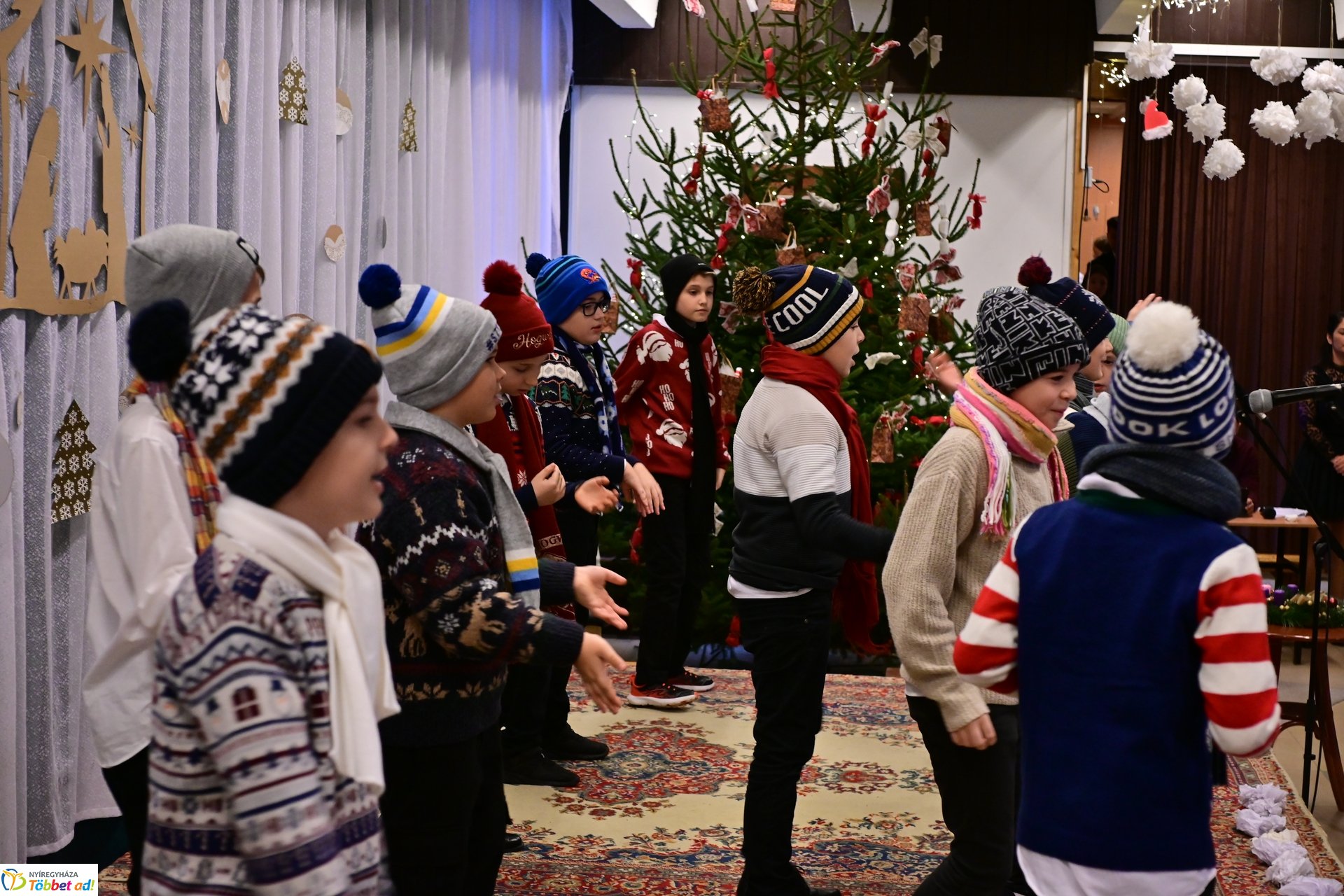 Karácsonyi ünnepség a Móra Ferenc iskolában - 2024