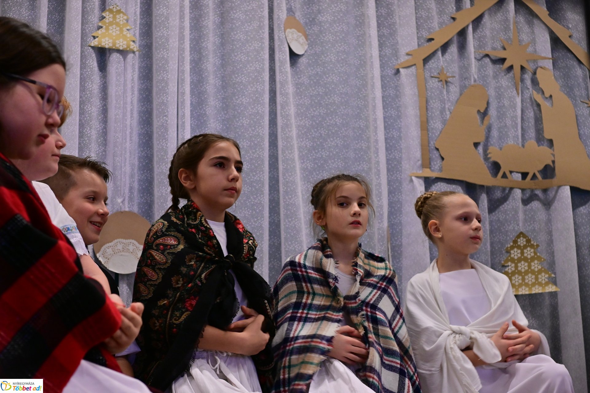 Karácsonyi ünnepség a Móra Ferenc iskolában - 2024