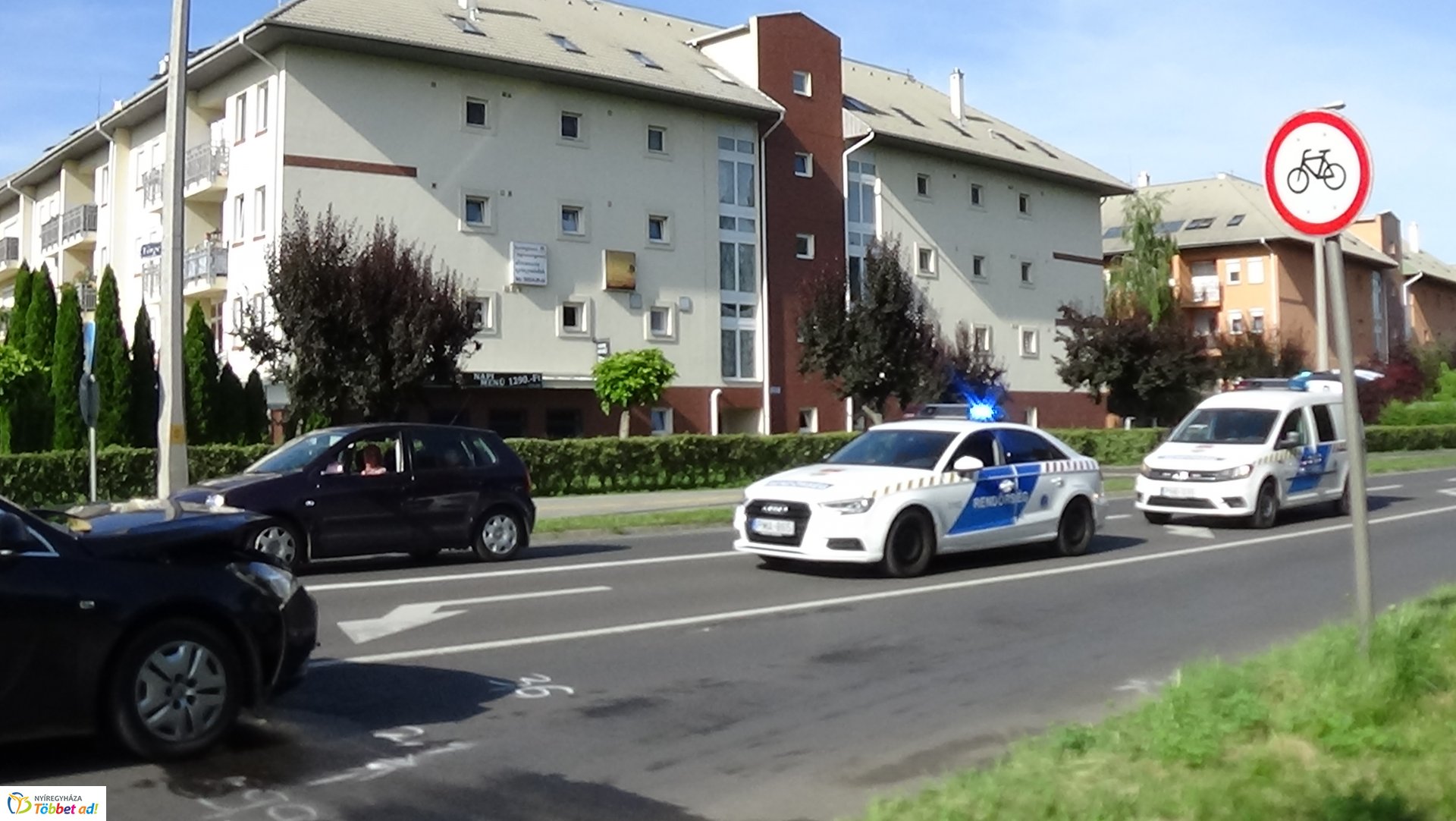 Karambol a Kosbor utcán