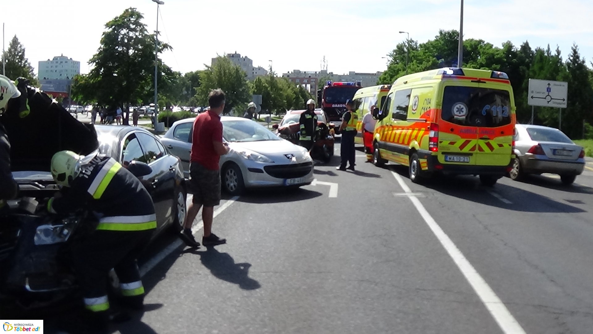 Karambol a Kosbor utcán