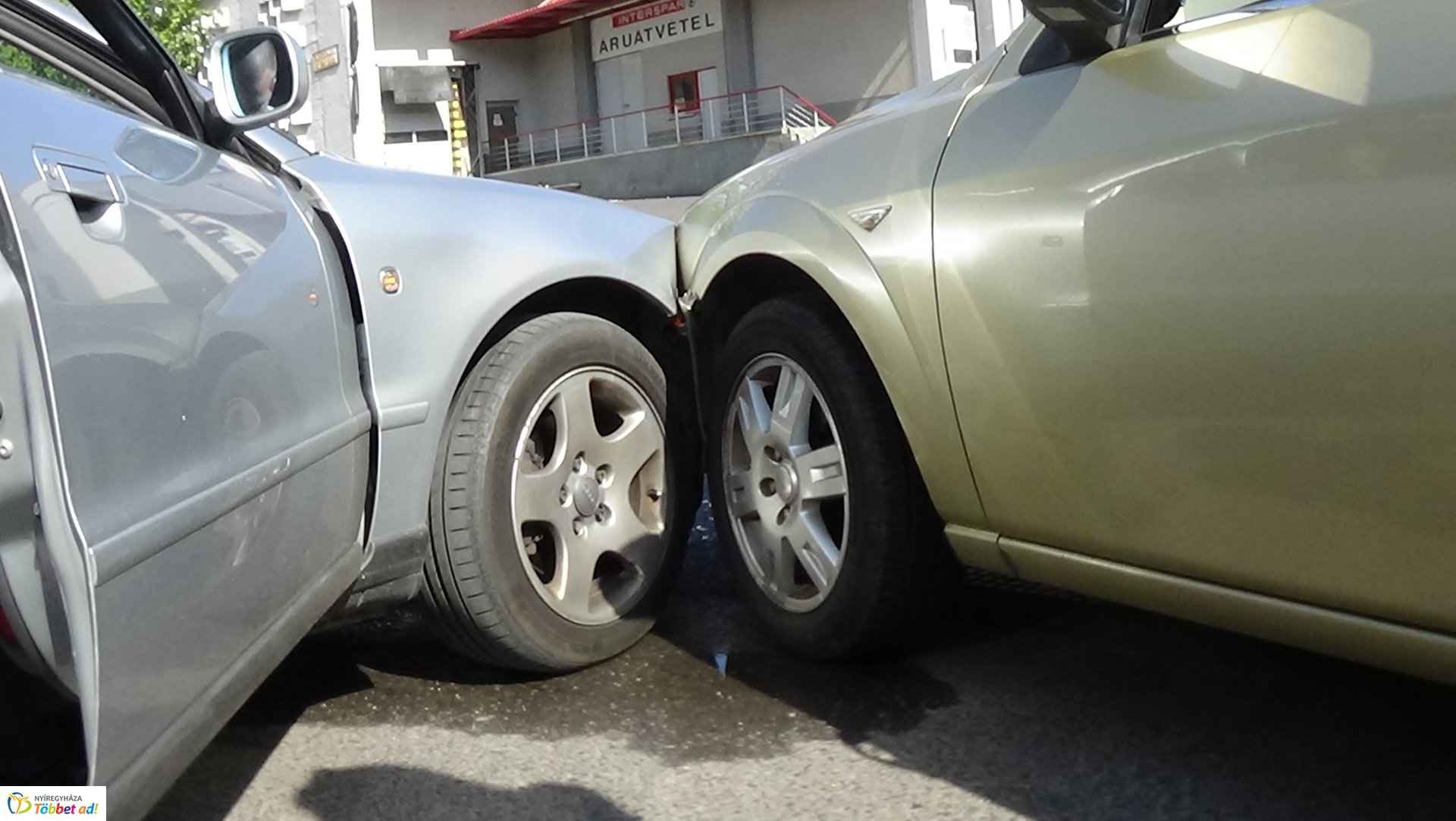 Karambol az István utcán