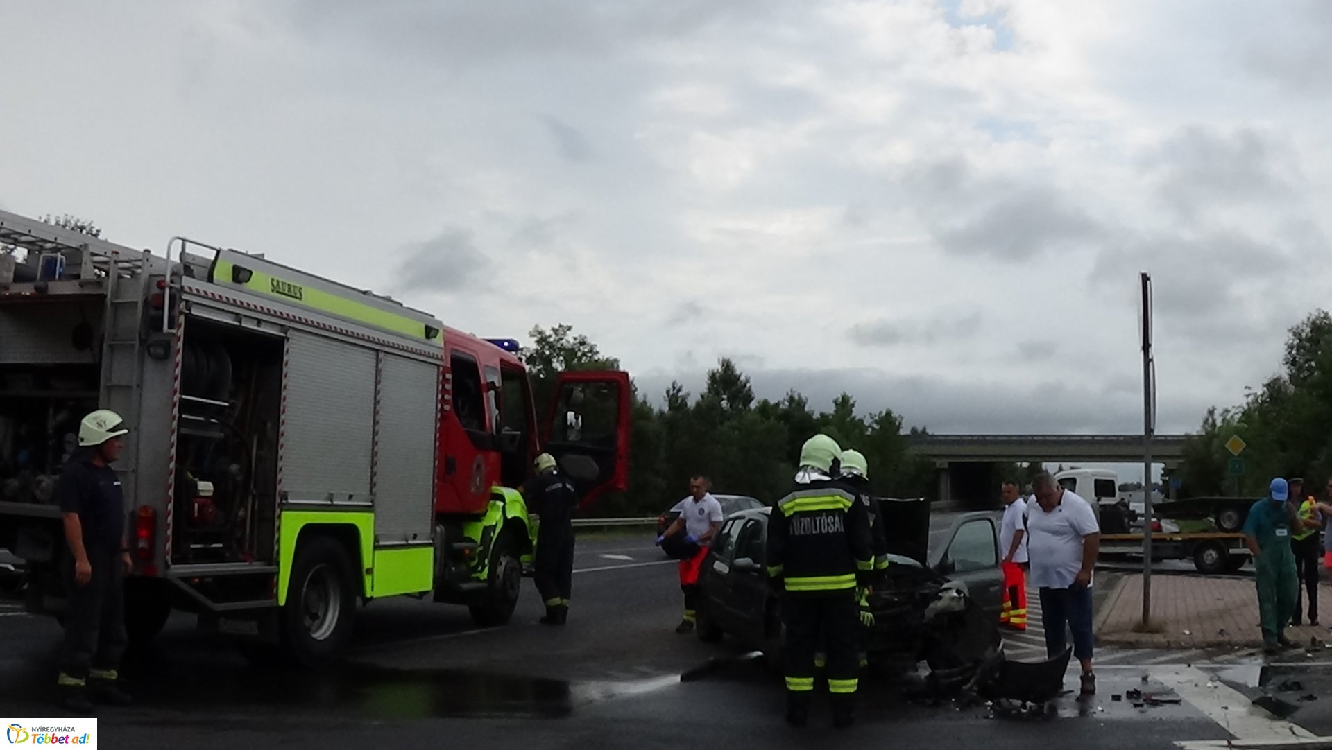 Karambol az M3-as autópálya lehajtójánál 