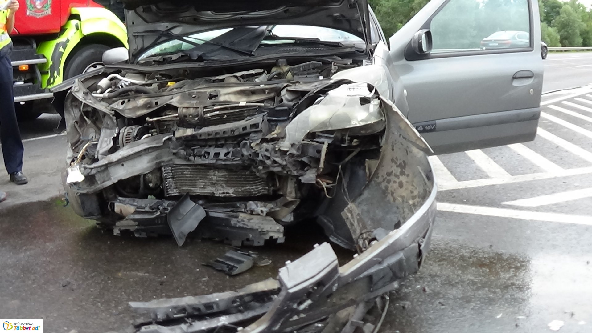 Karambol az M3-as autópálya lehajtójánál 