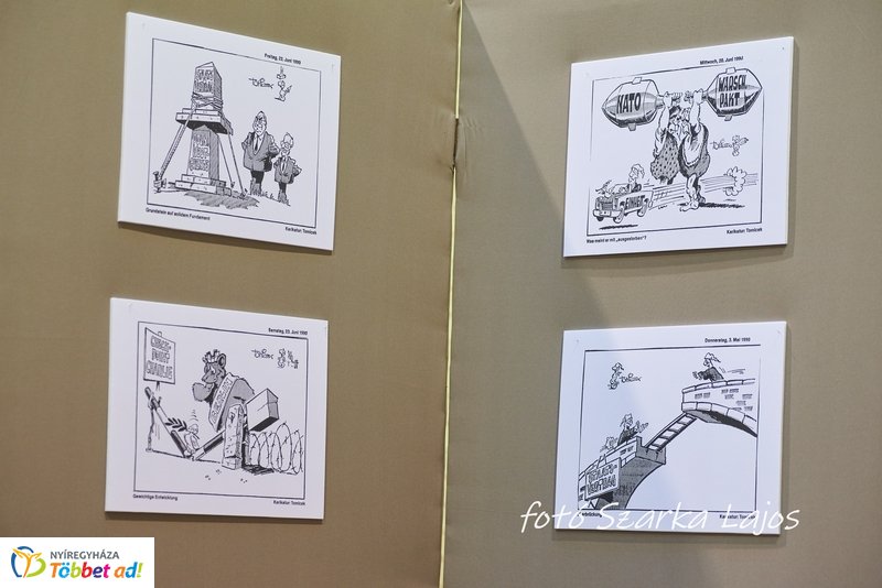 Karikatúra kiállítás a Vasvári gimnáziumban