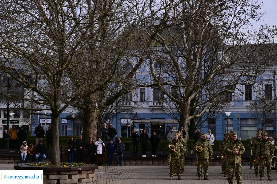 Katonai eskütétel a Kossuth téren 20240222