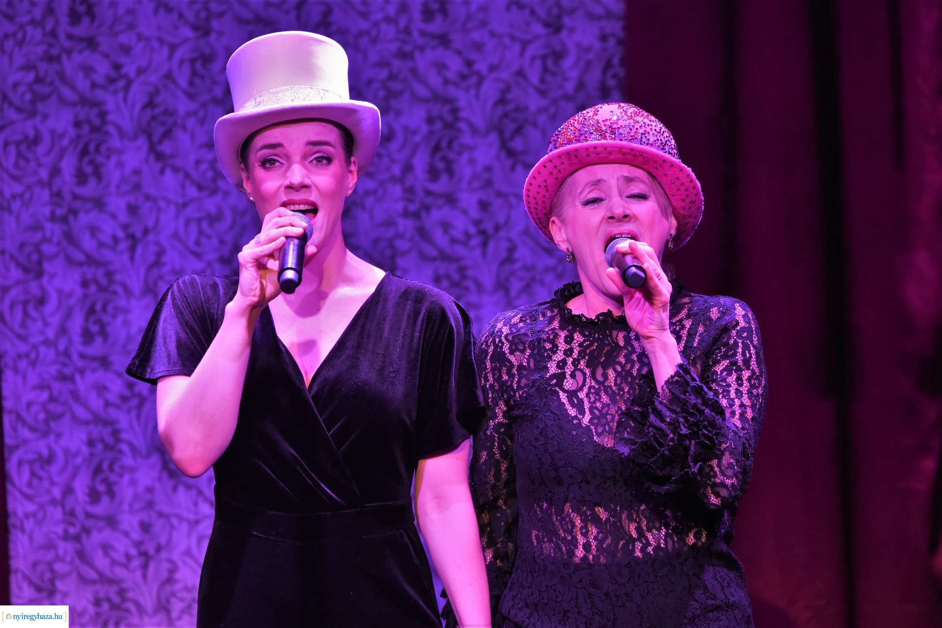 Kávéházi dallamok - előadás a Krúdy Kamarában