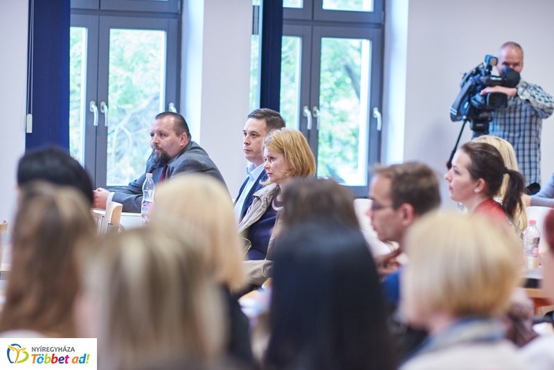 KEF konferencia az egészségügyi karon