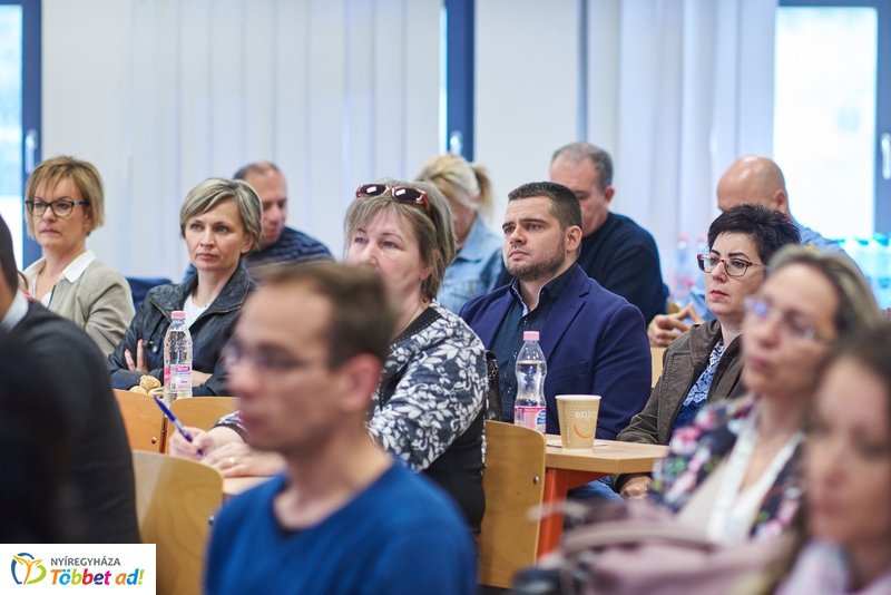 KEF konferencia az egészségügyi karon