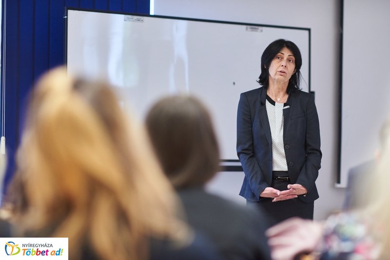 KEF konferencia az egészségügyi karon