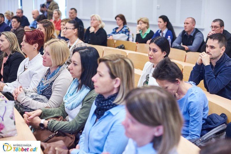 KEF konferencia az egészségügyi karon