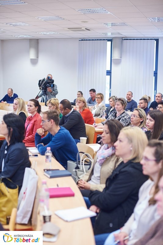 KEF konferencia az egészségügyi karon