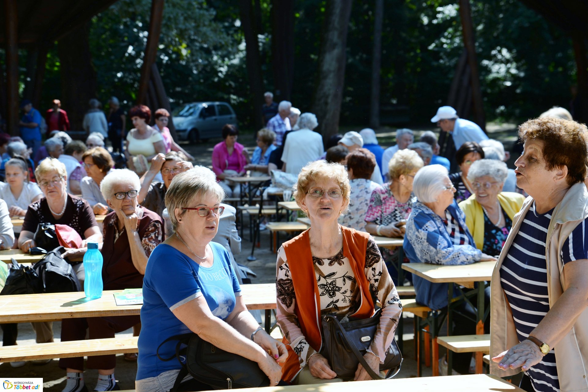 "Kelet-Népe" találkozó a tornapályán