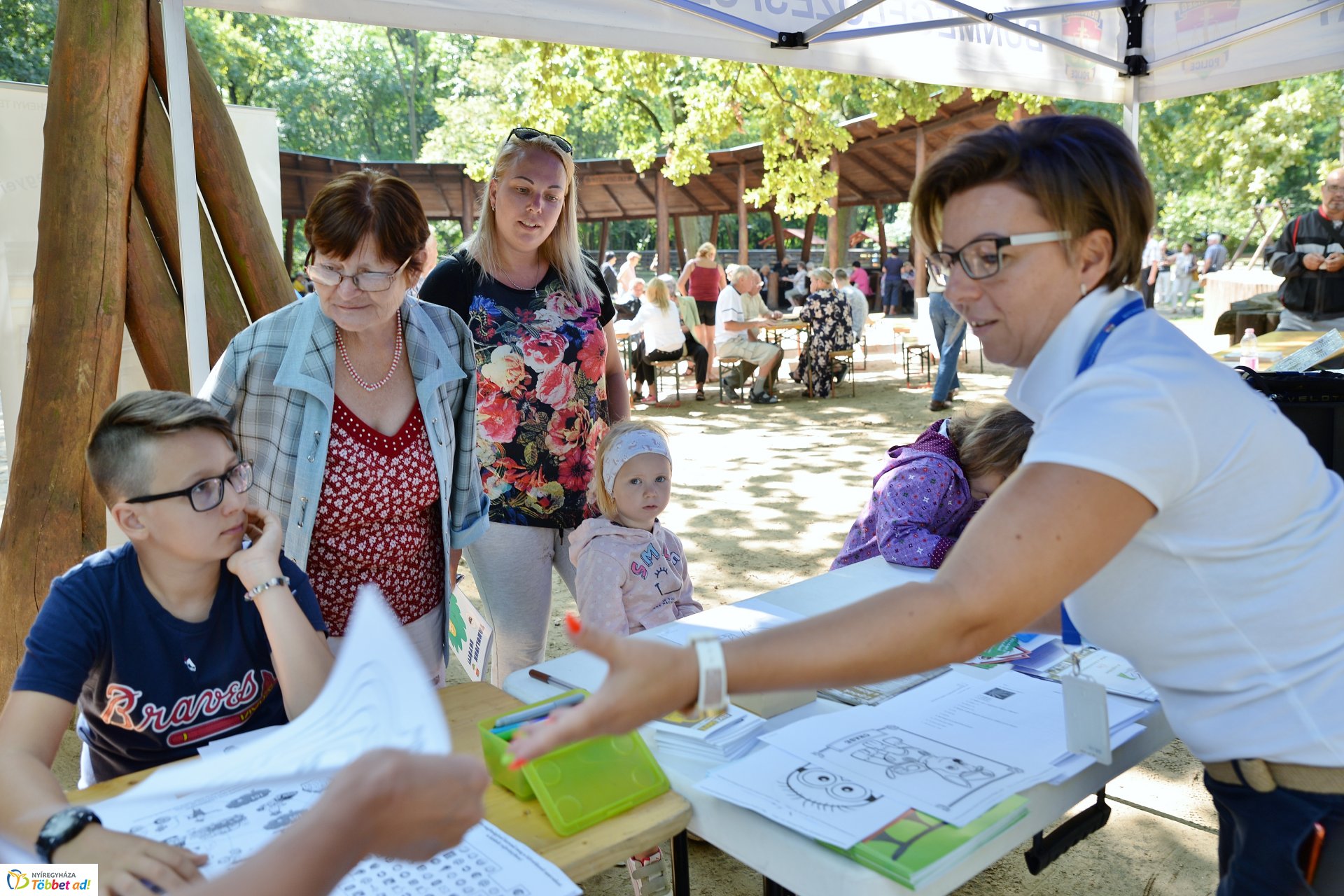 "Kelet-Népe" találkozó a tornapályán