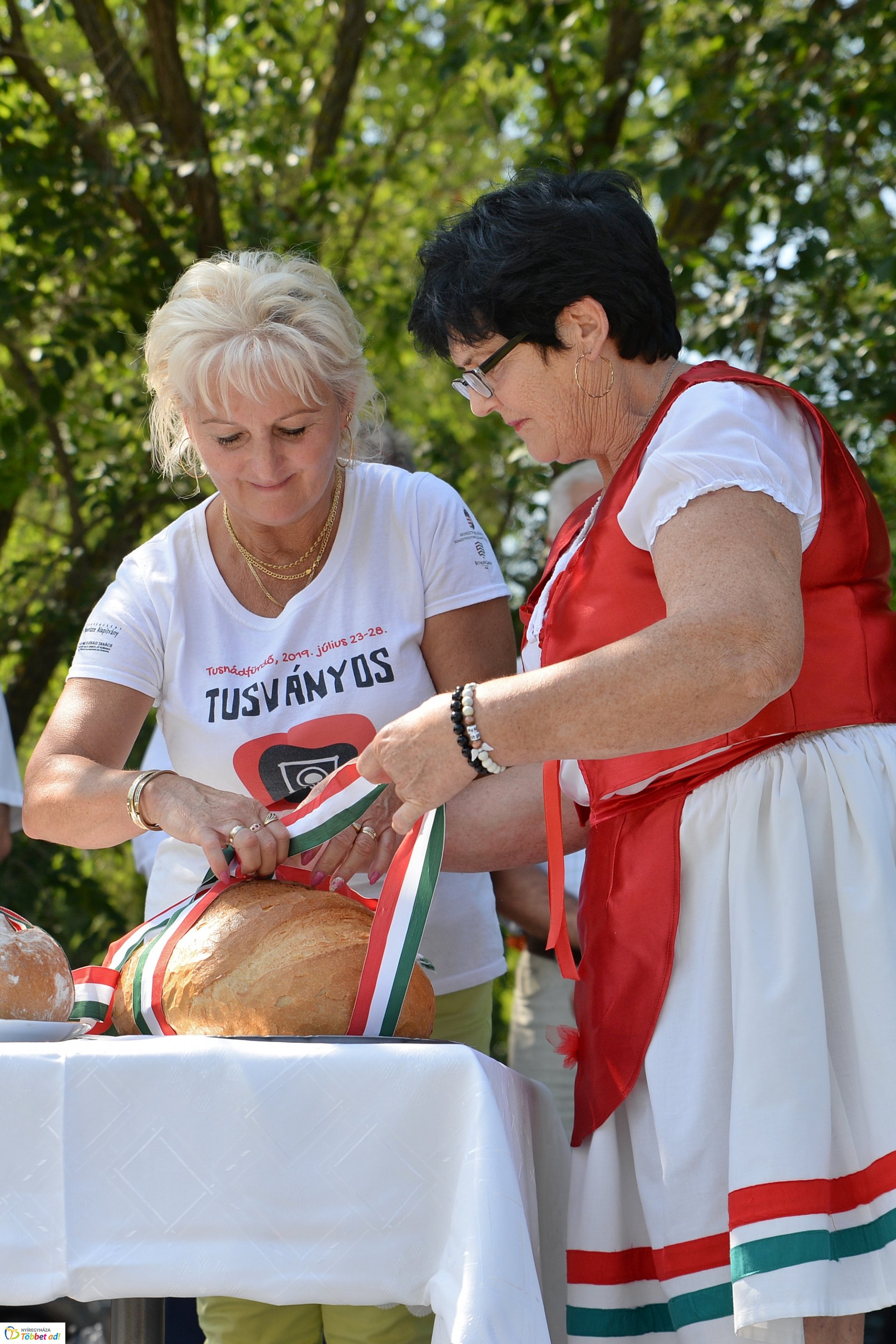 Kenyérszentelés Rozsrétszőlőben
