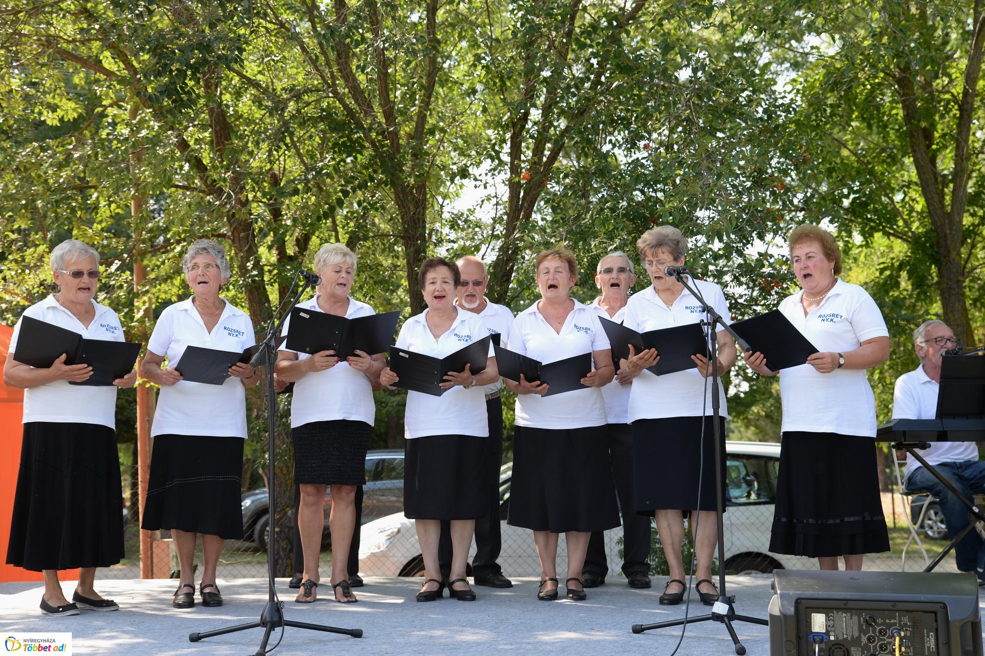 Kenyérszentelés Rozsrétszőlőben